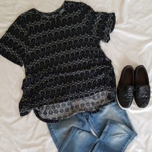 H&M Flowy Tshirt Size Medium